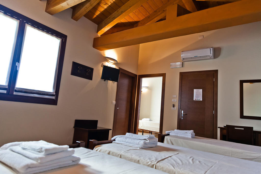 Agriturismo Olistella Palazzolo dello Stella Pokoj fotografie